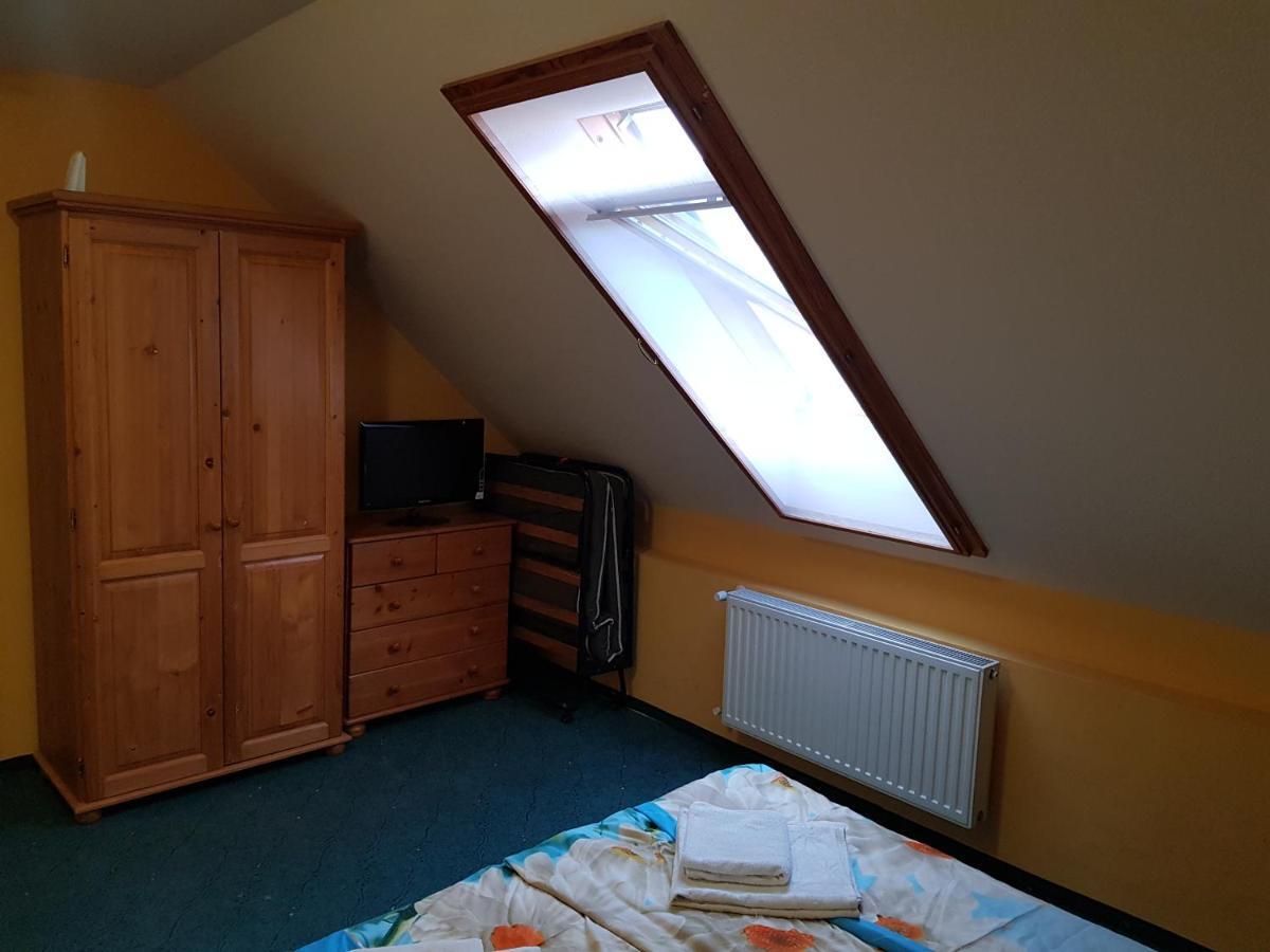 Ada Apartmanhaz Hajdúszoboszló Exterior foto